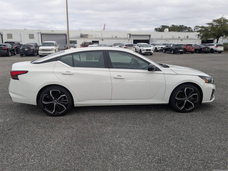 2024 Nissan Altima 2.5 SR