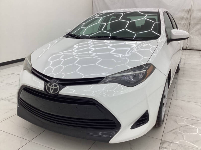 2018 Toyota Corolla LE's photo