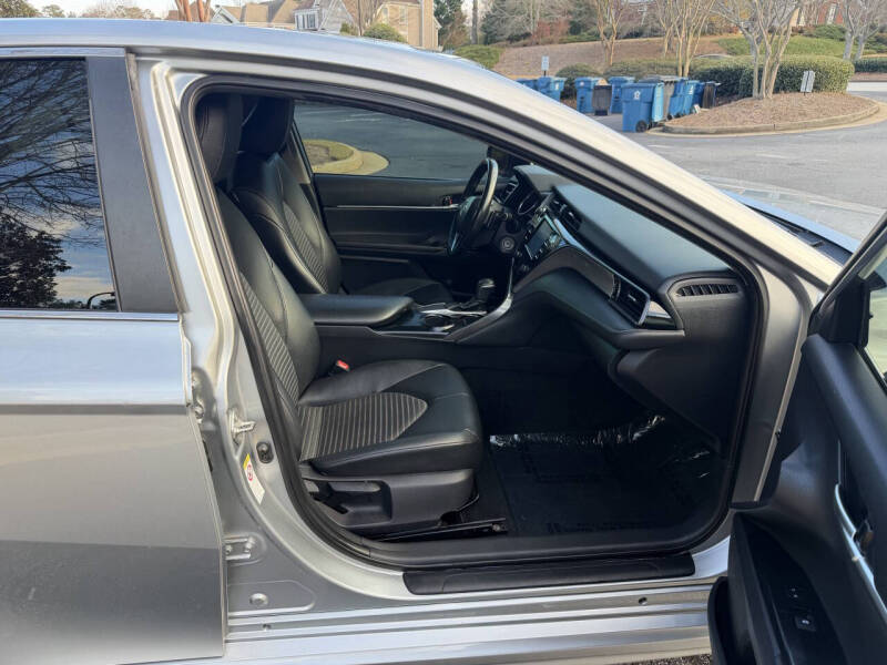 2019 Toyota Camry SE