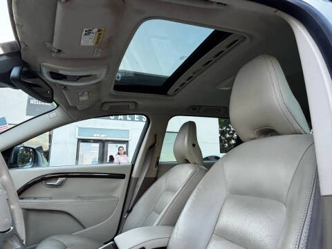 2015 Volvo XC70 T5 Drive-E Premier Plus