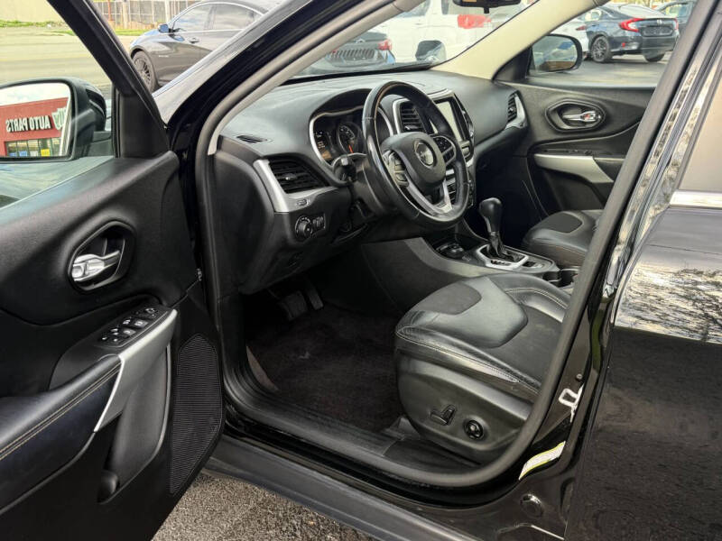 2018 Jeep Cherokee Latitude Plus