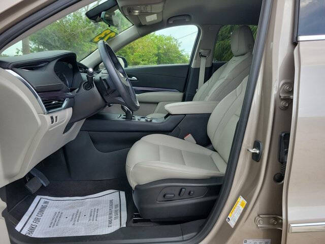 2023 Cadillac XT4 Luxury