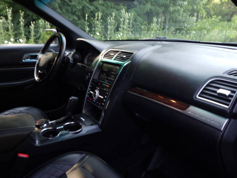 2016 Ford Explorer Platinum
