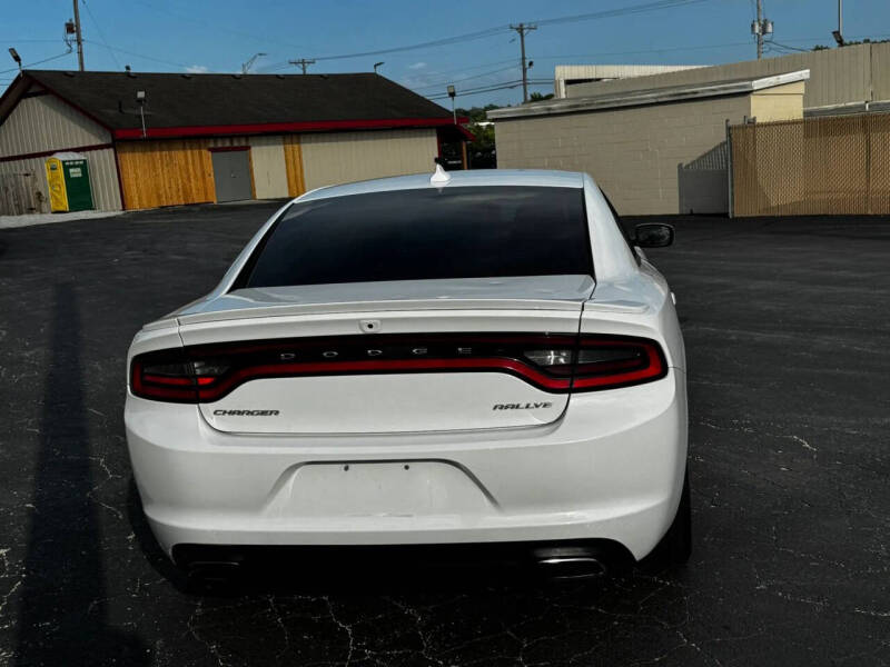 2015 Dodge Charger SXT