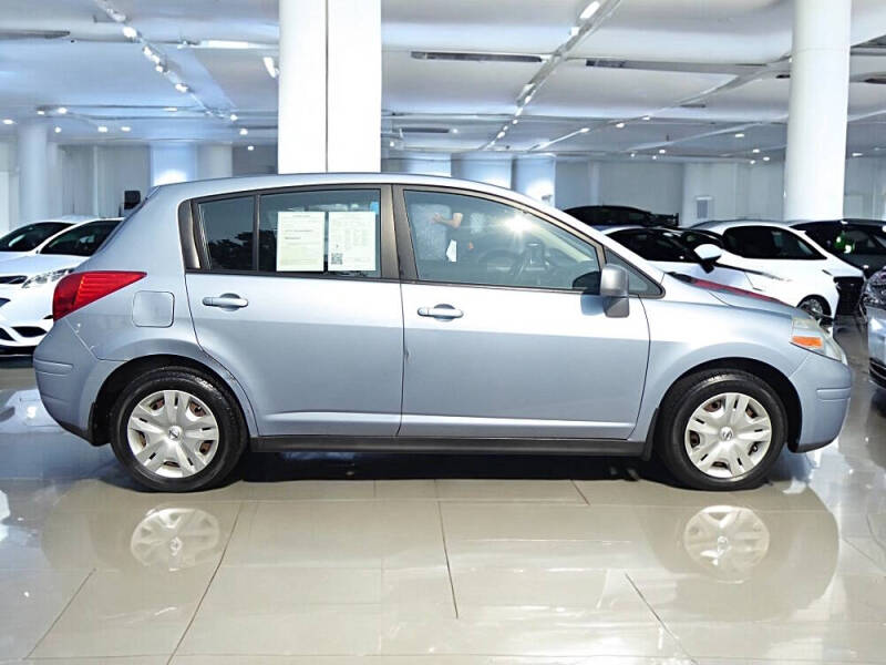 2011 Nissan Versa 1.8 S