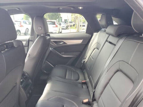 2024 Jaguar F-PACE P250 R-Dynamic S