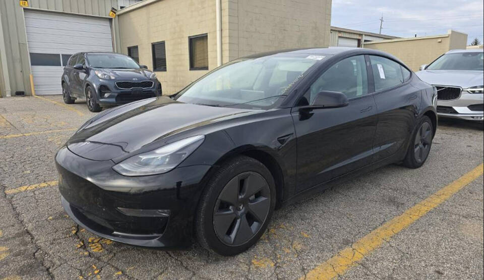 2022 Tesla Model 3 Base's photo