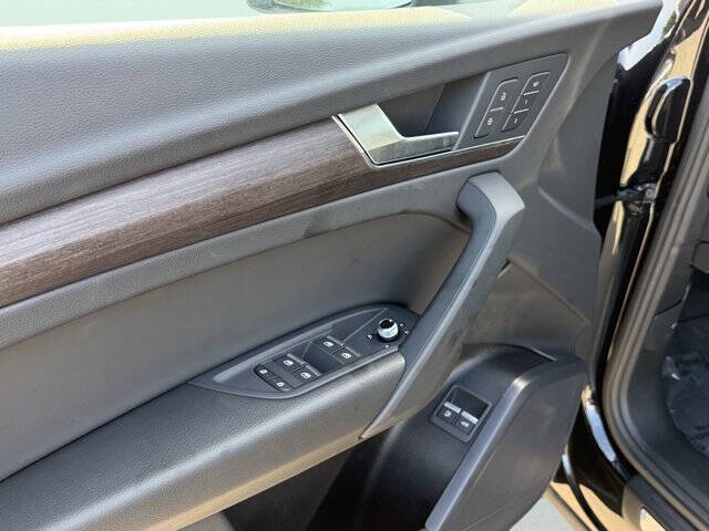 2024 Audi Q5 e quattro S line Premium 55 TFSI