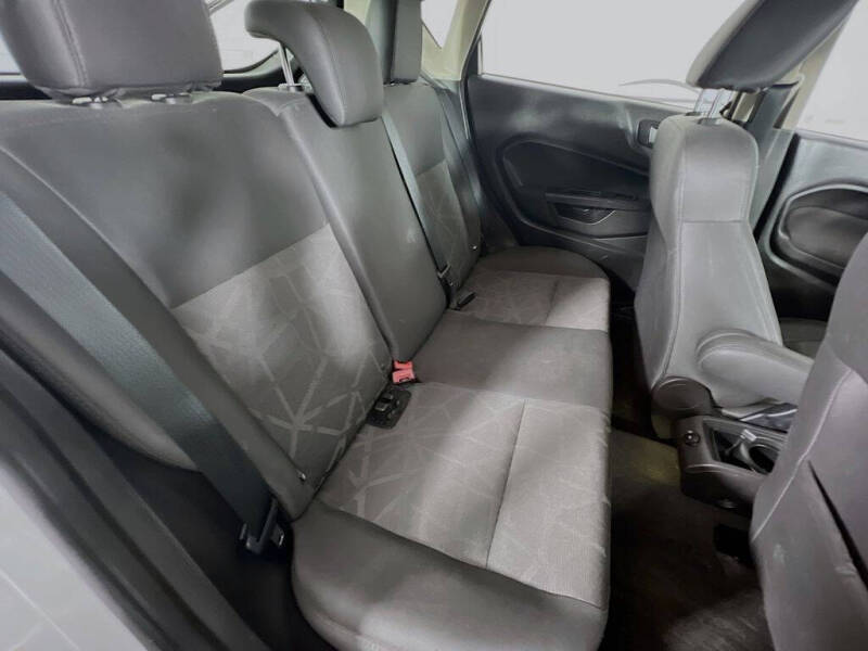 2012 Ford Fiesta SES