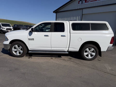 2016 RAM 1500 SLT