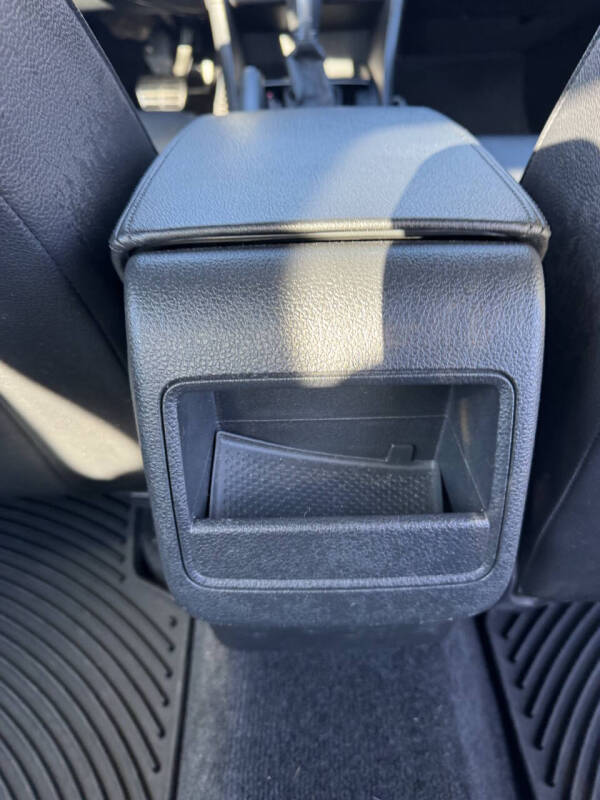 2016 Volkswagen Passat 1.8T R-Line