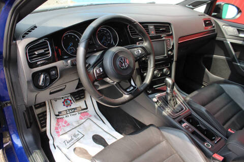 2016 Volkswagen Golf R 4Motion