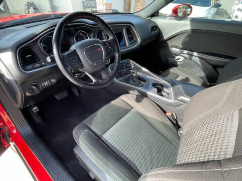 2021 Dodge Challenger SXT