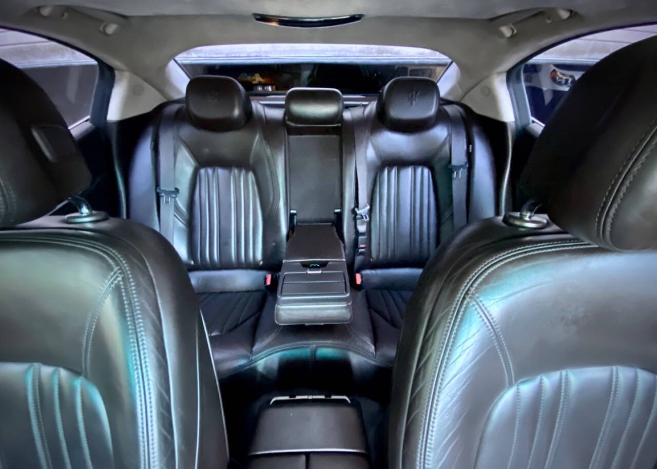 2015 Maserati Ghibli 34