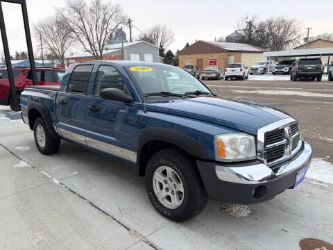 2005 Dodge Dakota SLT
