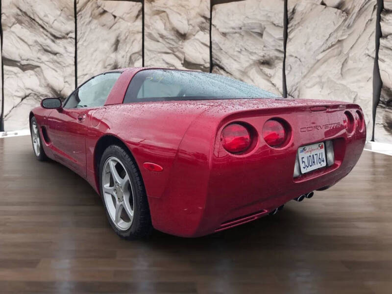 2004 Chevrolet Corvette