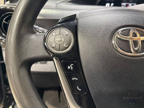2019 Toyota Prius c LE