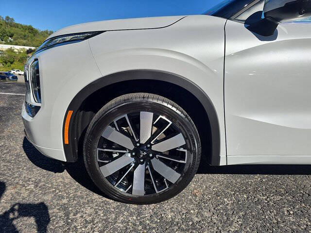 2025 Mitsubishi Outlander SEL