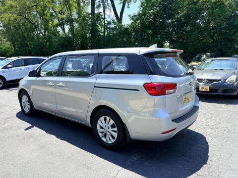 2015 Kia Sedona L