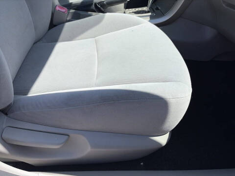 2011 Toyota Corolla LE