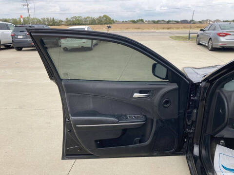 2017 Dodge Charger SE