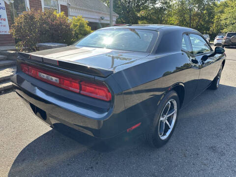 2010 Dodge Challenger SE