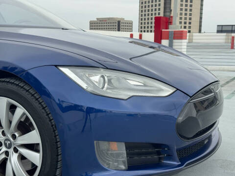 2015 Tesla Model S P85D