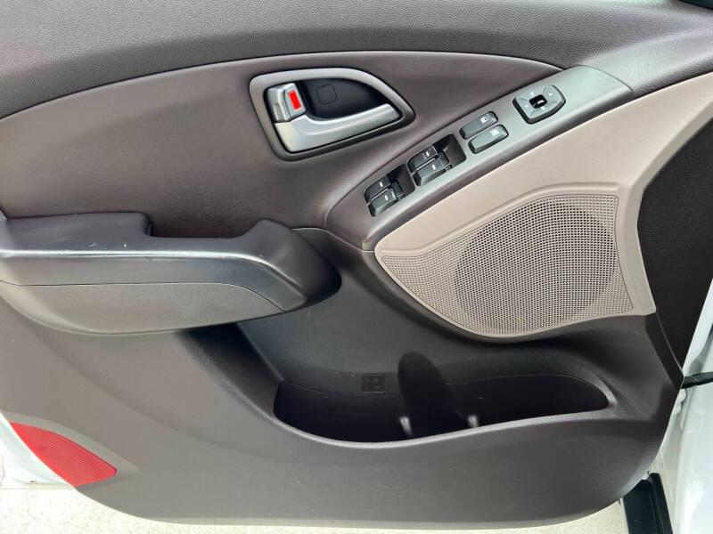 2015 Hyundai Tucson SE