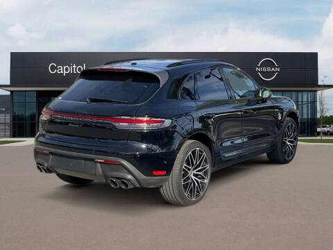 2023 Porsche Macan T