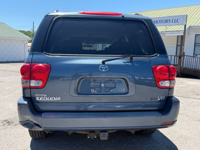 2007 Toyota Sequoia SR5