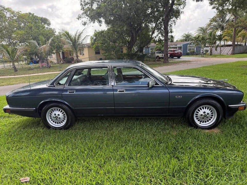 1989 Jaguar XJ-Series XJ6