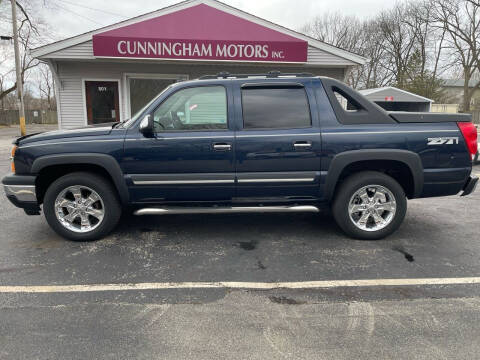 2006 Chevrolet Avalanche for sale at Cunningham Motor Sales, Inc. in Urbana IL