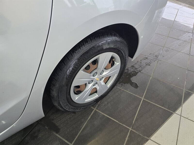 2018 Chevrolet Cruze LS Auto