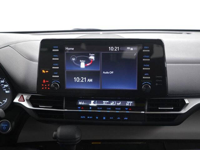 2024 Toyota Sienna LE 8-Passenger