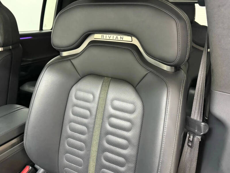 2022 Rivian R1S Launch Edition