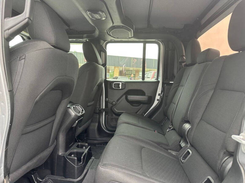 2021 Jeep Gladiator Sport