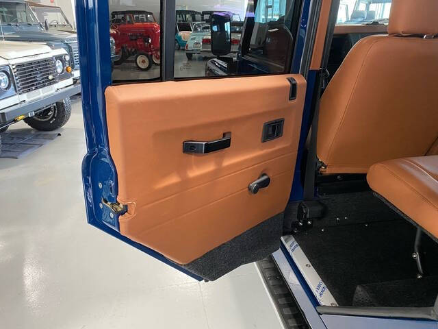 1997 Land Rover Defender 9