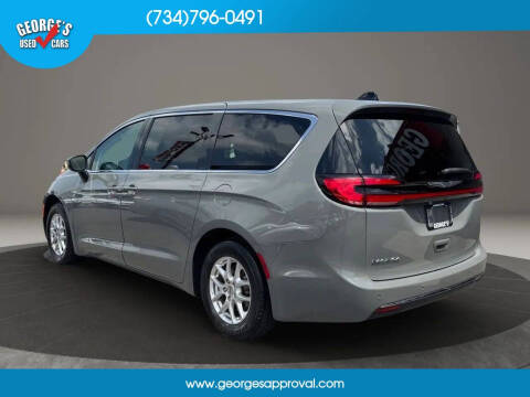 2023 Chrysler Pacifica Touring L