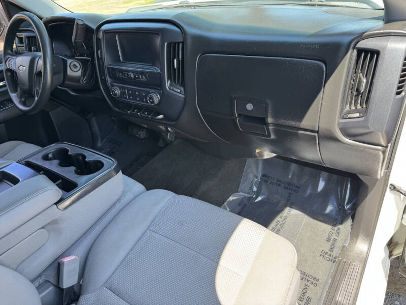 2018 Chevrolet Silverado 1500 Custom