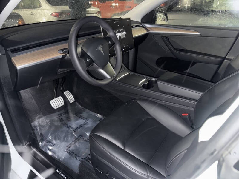 2024 Tesla Model Y Performance