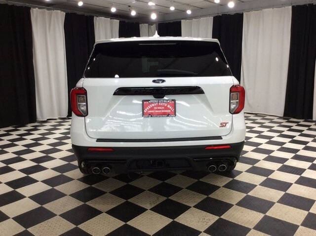 2022 Ford Explorer ST