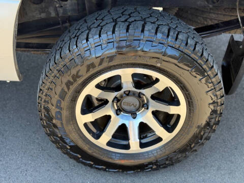 2005 GMC Sierra 1500 Denali