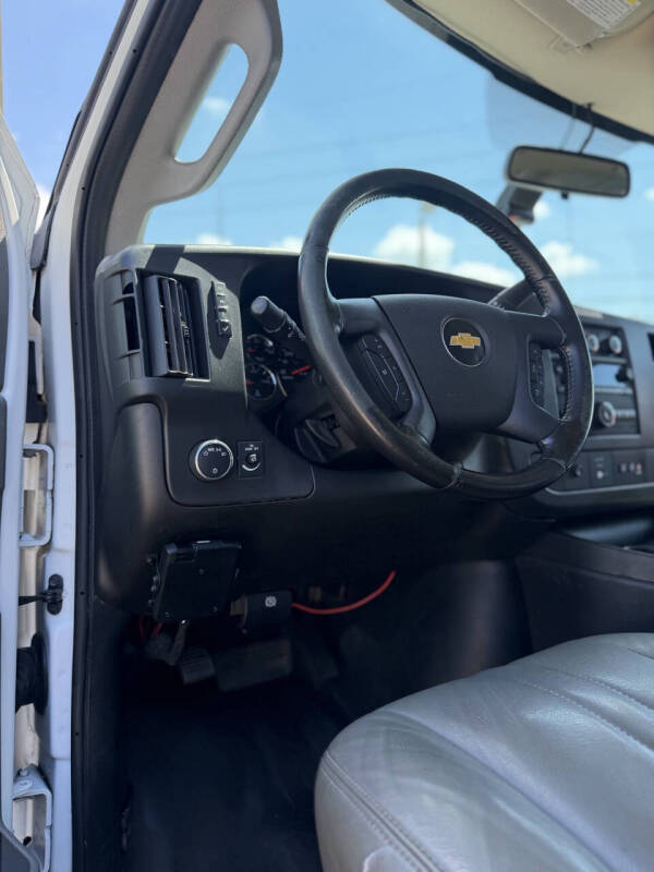2020 Chevrolet Express 2500