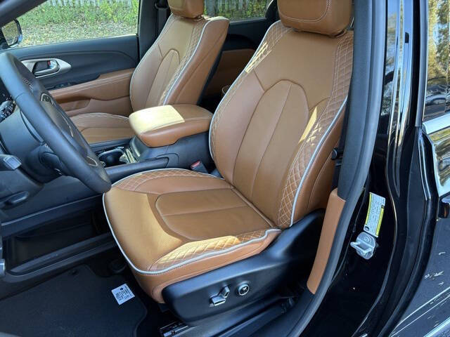 2024 Chrysler Pacifica Pinnacle