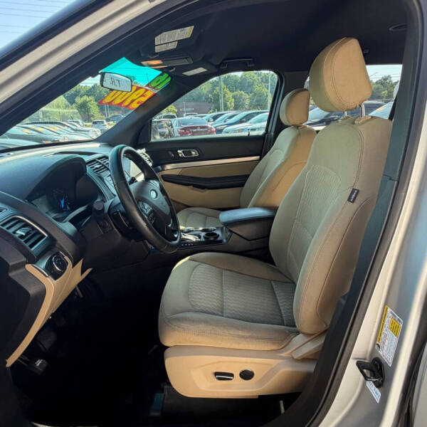 2016 Ford Explorer