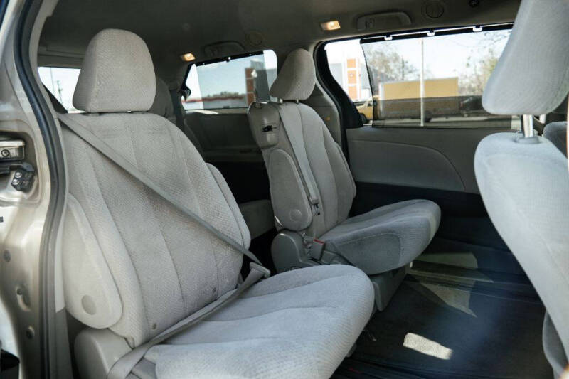 2011 Toyota Sienna