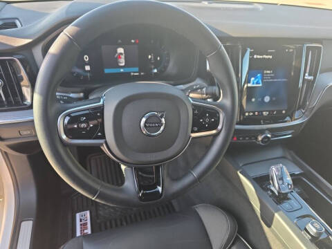 2024 Volvo S60 B5 Plus Black Edition