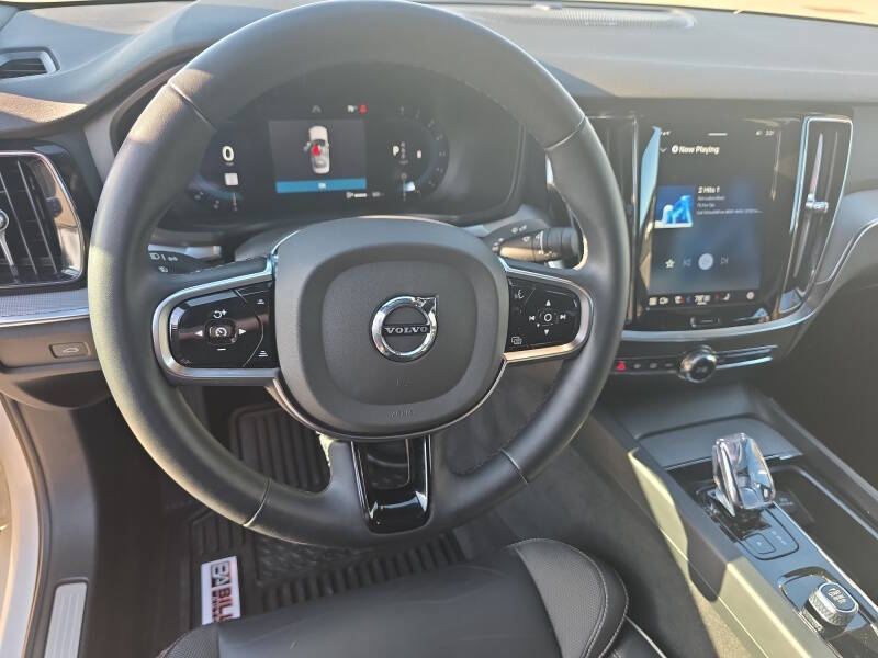 2024 Volvo S60 B5 Plus Black Edition