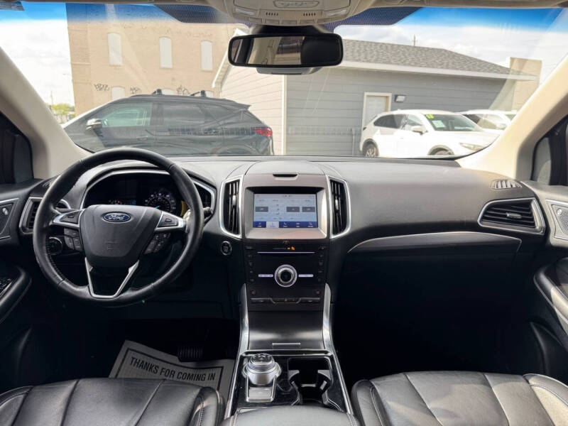 2019 Ford Edge Titanium