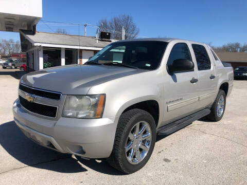 2009 Chevrolet Avalanche for sale at Auto Target in O'Fallon MO